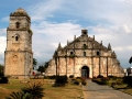 church_and_belfry_of_paoay_1