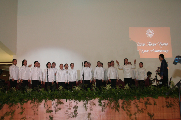 14_Ilocos_Norte_National_High_School_Choir.jpg